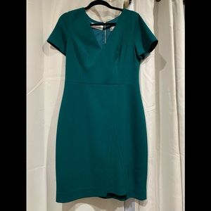 Vince Camuto size 12 green sheath dress like new